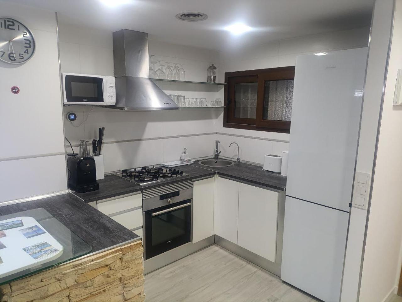 טורבייחה Apartment To Rent In Costa Blanca מראה חיצוני תמונה