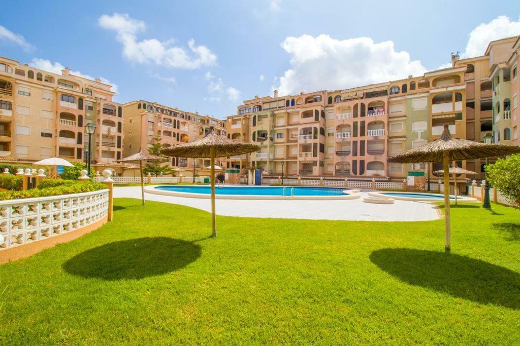 טורבייחה Apartment To Rent In Costa Blanca מראה חיצוני תמונה